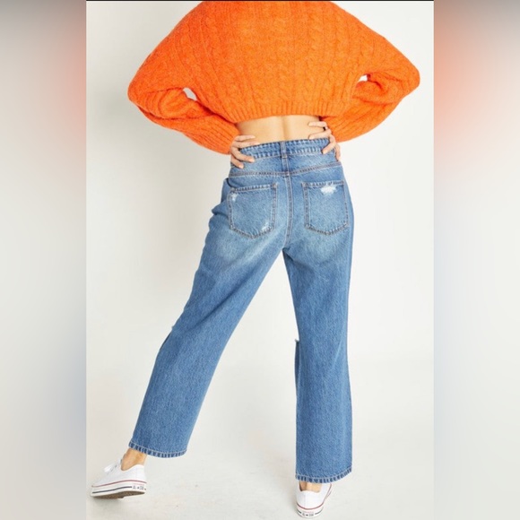 90s Boyfriend Jeans Destructed by EnJean - Picture 3 of 4